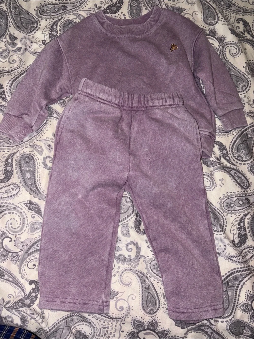 GAP Lavender Two-Piece Sweatshirt & Joggers Set with Bee Patch